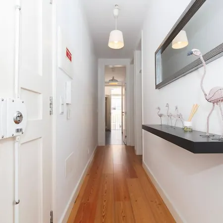 Comfortable 3br Flat By Perfect Getaway Apartament Lizbona