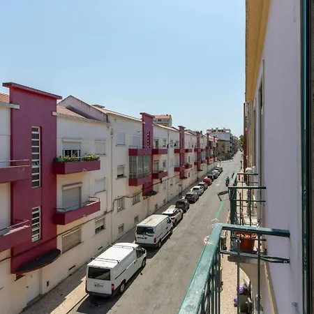 Comfortable 3br Flat By Perfect Getaway Apartament *