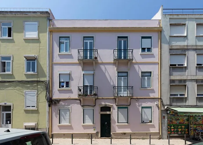 Comfortable 3br Flat By Perfect Getaway * Lisbon